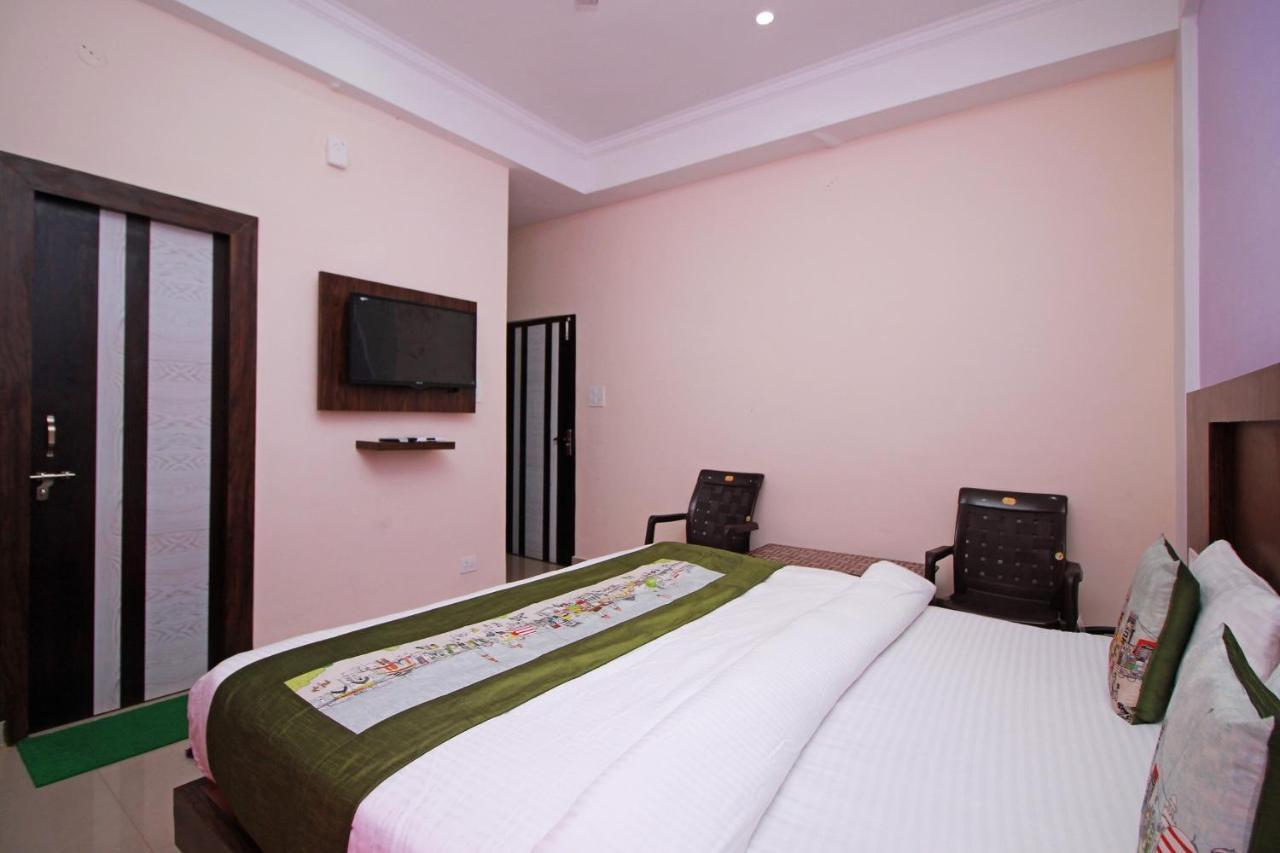 Oyo Hotel Chandni 다람샬라 외부 사진