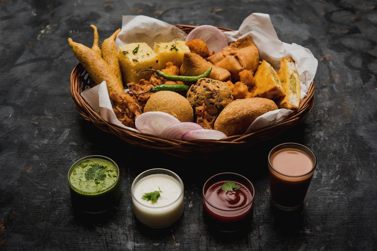 Oyo Hotel Chandni 다람샬라 외부 사진