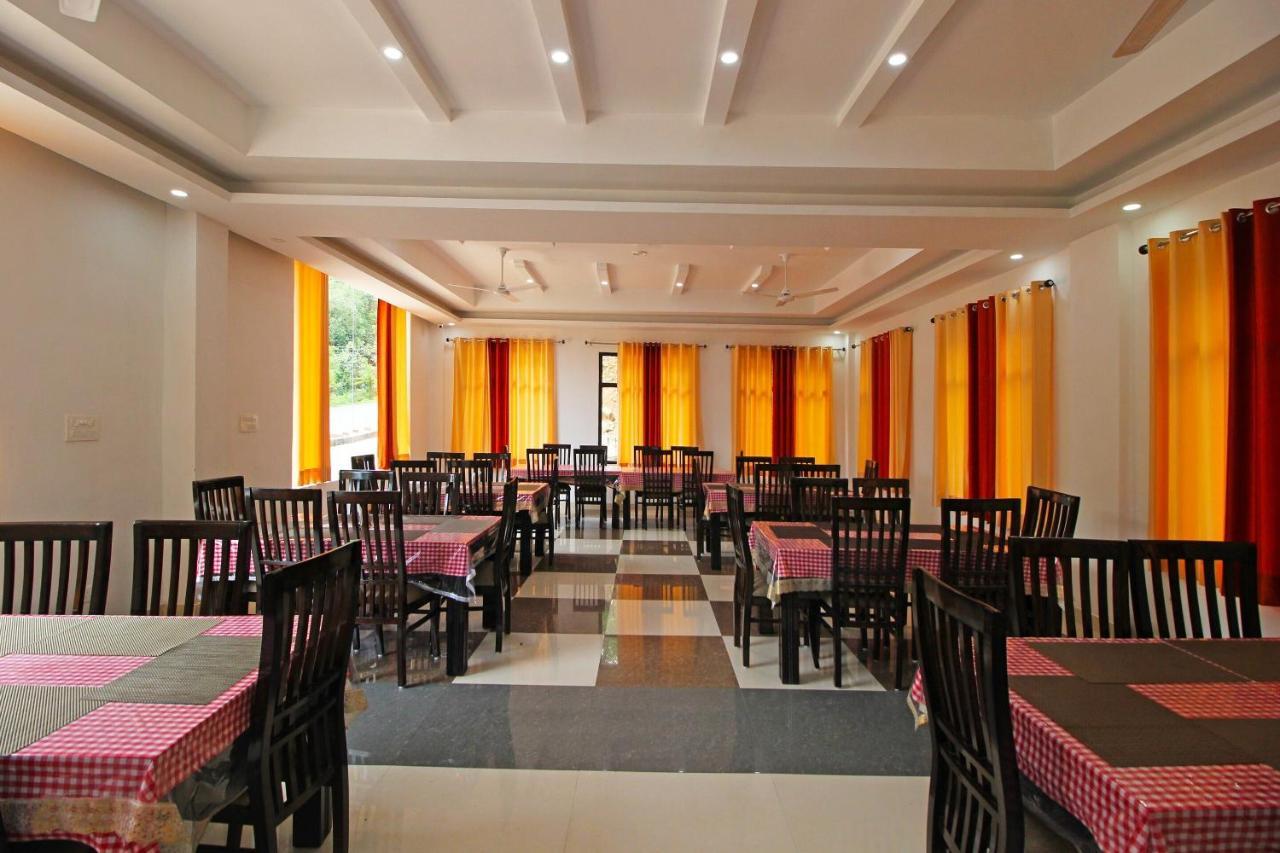 Oyo Hotel Chandni 다람샬라 외부 사진
