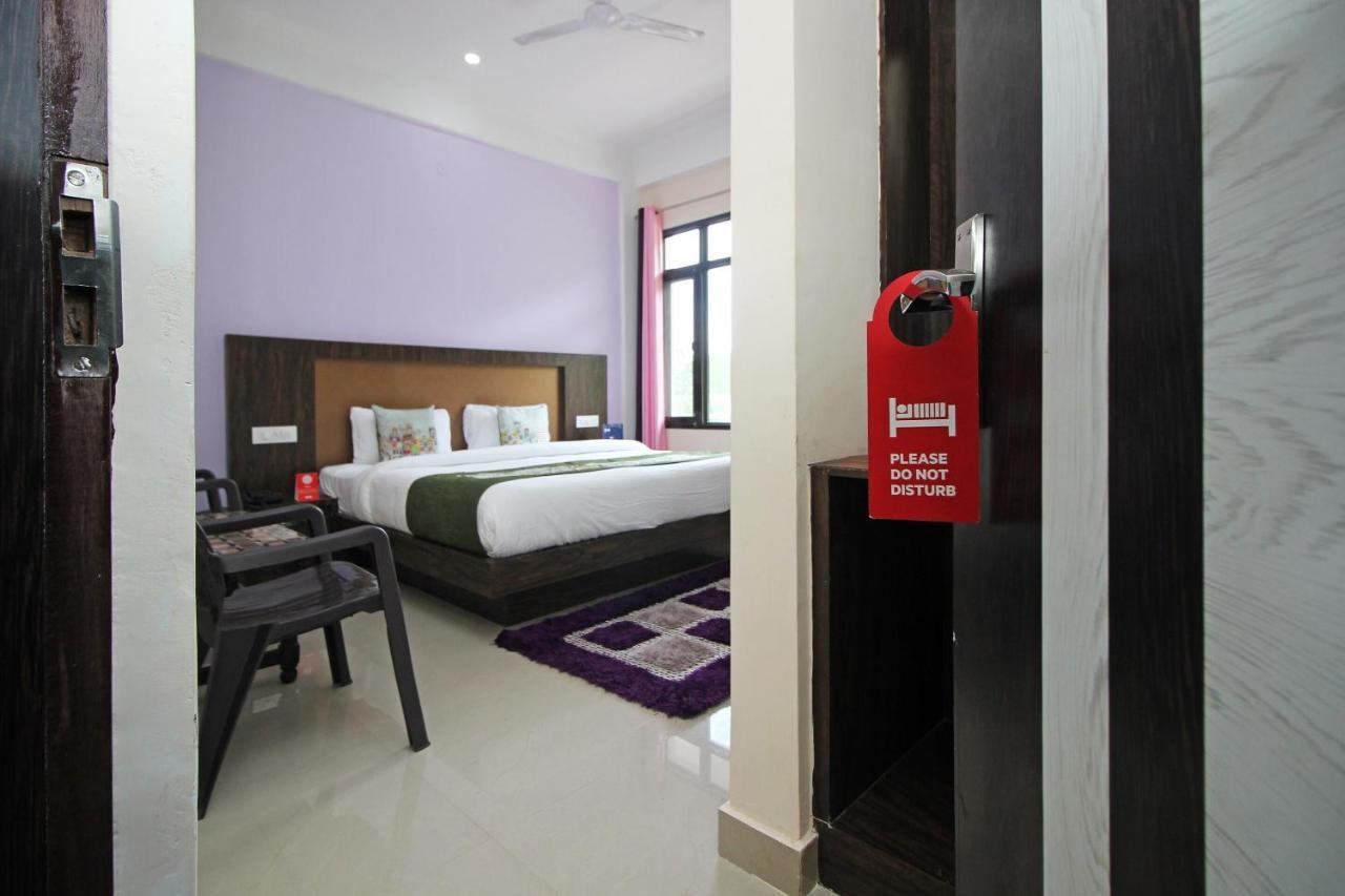 Oyo Hotel Chandni 다람샬라 외부 사진